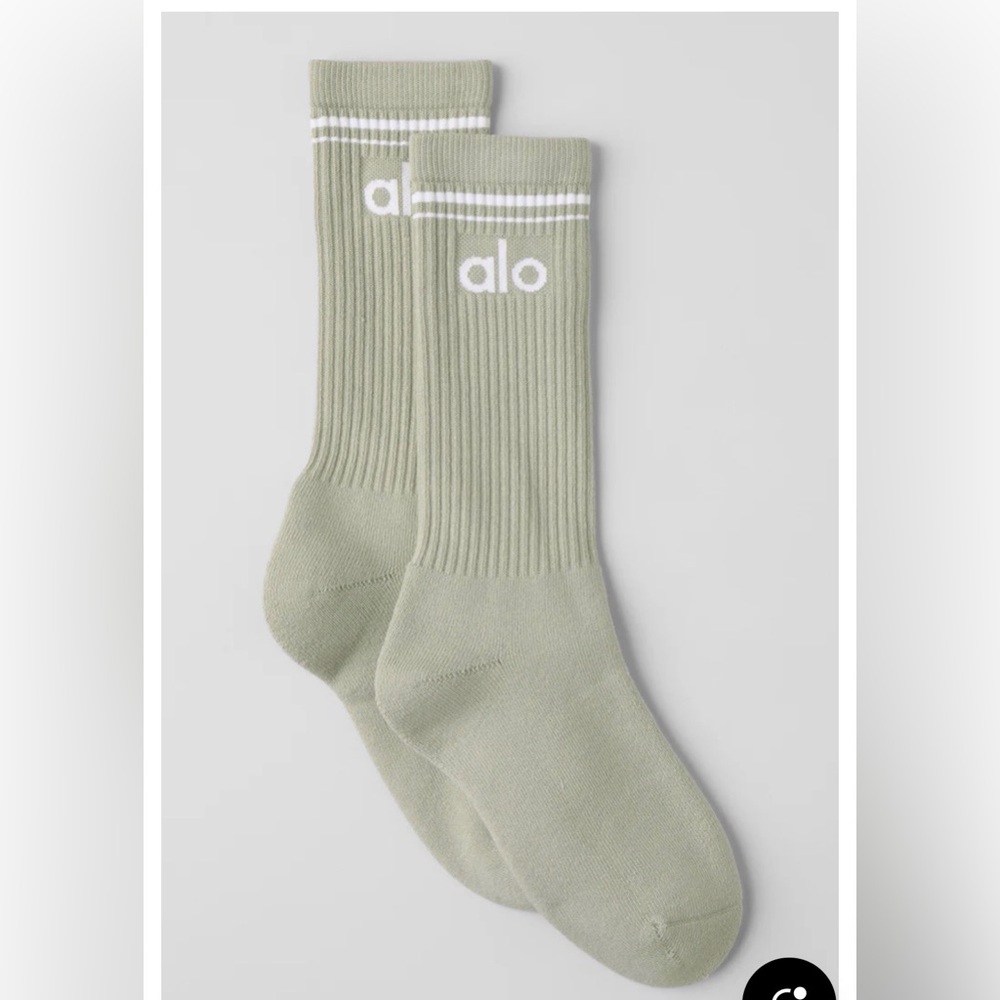 NWT Alo Yoga Unisex Throwback Sock